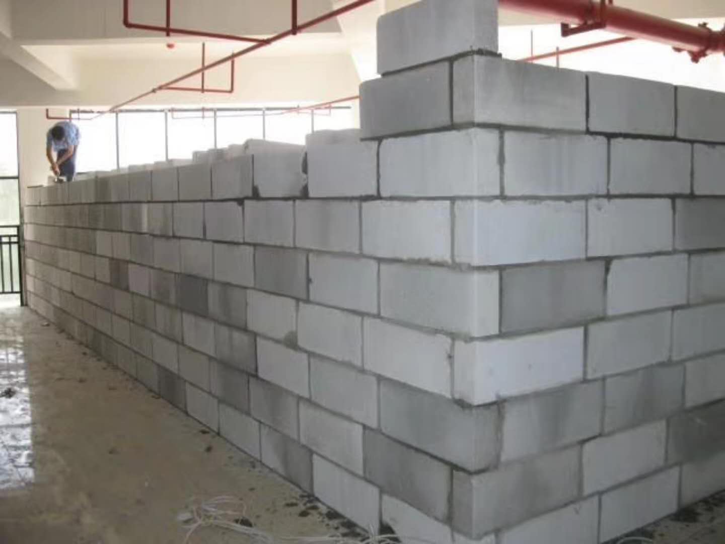 杏花岭蒸压加气混凝土砌块承重墙静力和抗震性能的研究